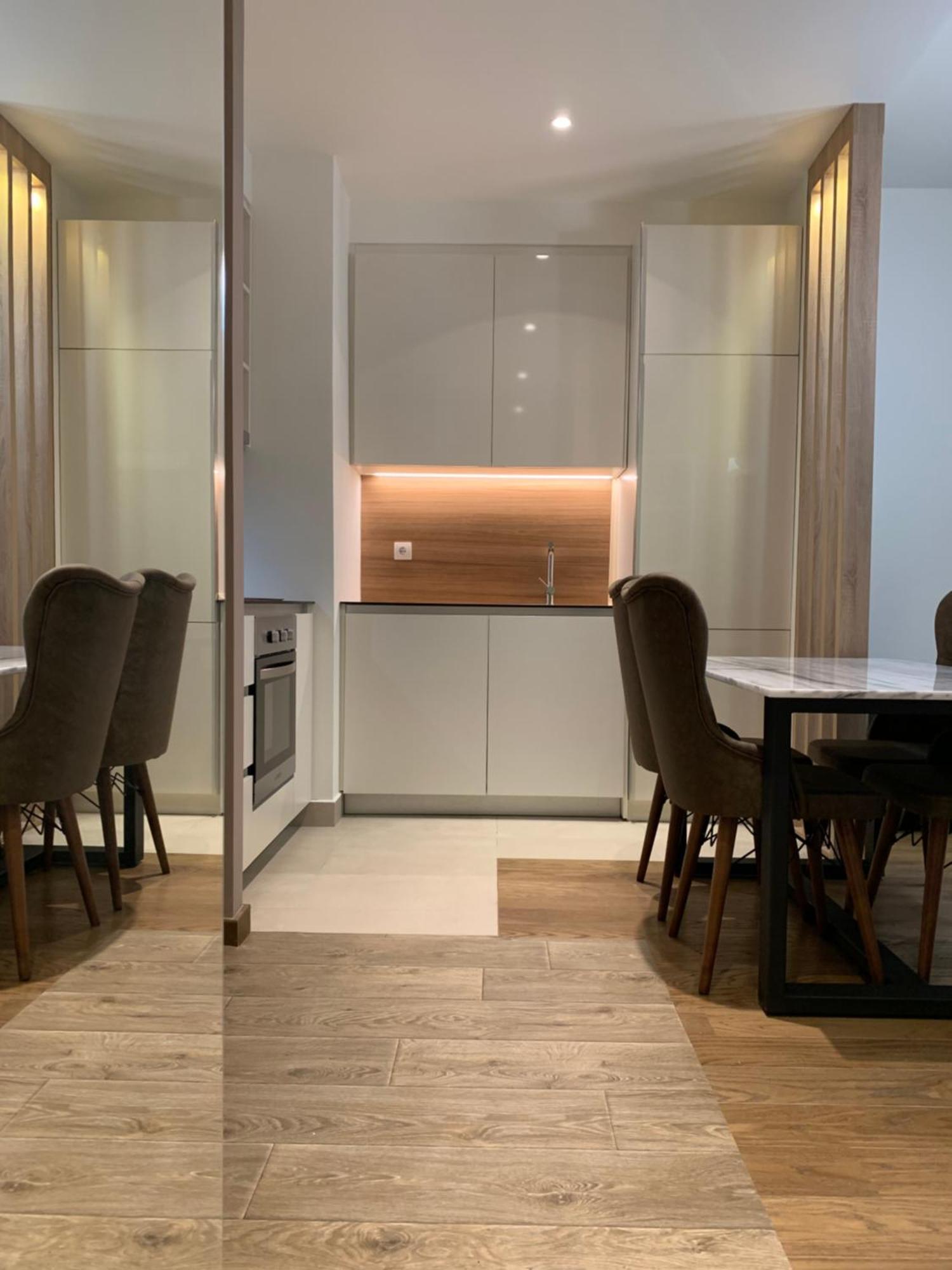 Waterfront Premium *